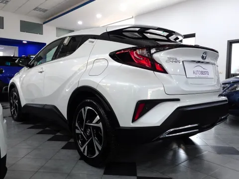 Toyota C-HR 2.0h More Business e-cvt - Immagine 5
