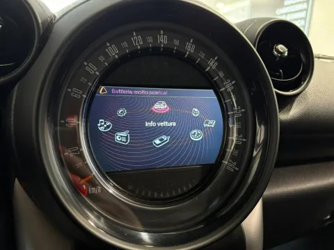 Mini Mini Countryman 2.0 Cooper D auto E6 - Immagine 14