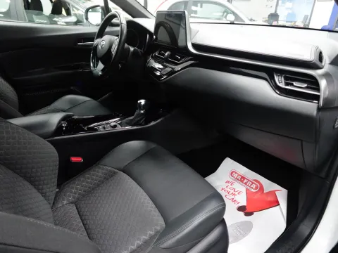 Toyota C-HR 2.0h More Business e-cvt - Immagine 26