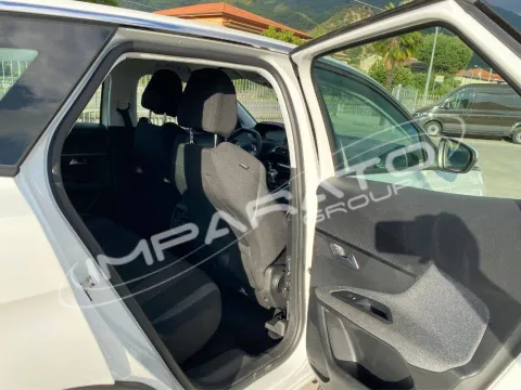 Peugeot 3008 1.5 bluehdi Business s&s 130cv - Immagine 18