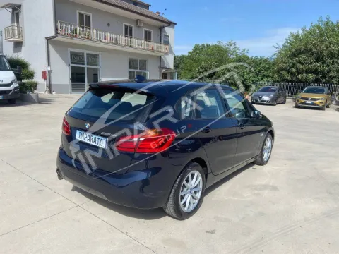 BMW 225xe Active Tourer iPerformance auto - Immagine 4
