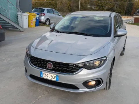 Fiat Tipo 5p 1.4 Easy 95cv my17 - Immagine 1