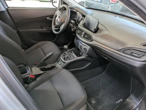 Fiat Tipo 5p 1.4 Easy 95cv my17 - Immagine 3