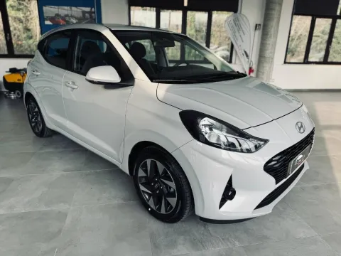 Hyundai i10 1.0 Tech econext Gpl - Immagine 3