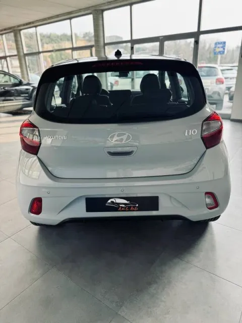 Hyundai i10 1.0 Tech econext Gpl - Immagine 4
