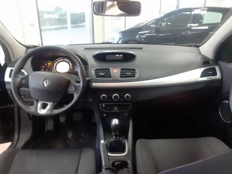 Renault Megane SporTour 1.5 dci Confort 110cv fap - Immagine 5