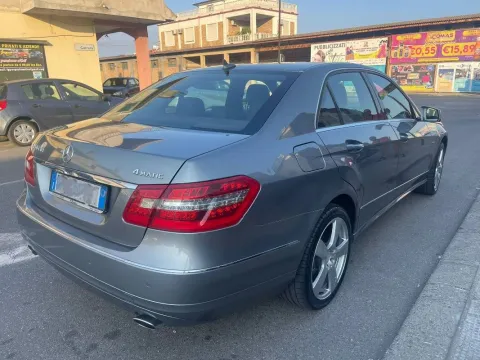 Mercedes E 350 cdi be Elegance 4matic auto - Immagine 4