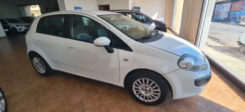 Fiat Punto Evo 5p 1.3 mjt Dynamic s&s 95cv - Immagine 1