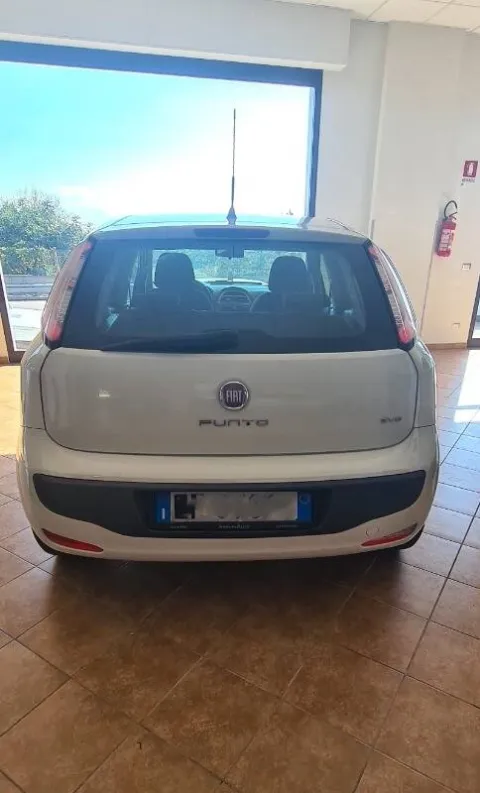 Fiat Punto Evo 5p 1.3 mjt Dynamic s&s 95cv - Immagine 5