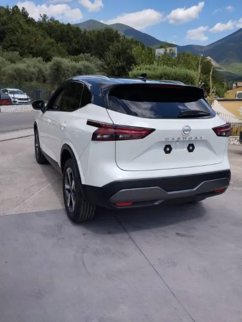 Nissan Qashqai 1.3 mhev N-Connecta 2wd 158cv xtronic - Immagine 4