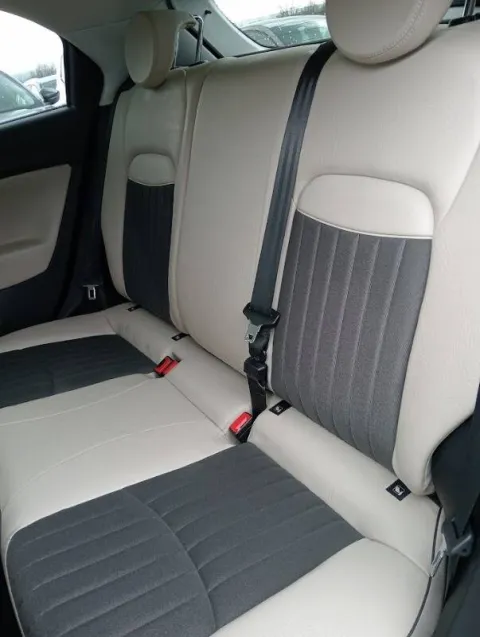 Fiat 500X 1.6 mjt Lounge 4x2 120cv - Immagine 18