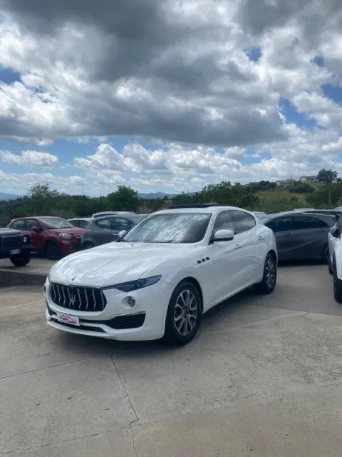 Maserati Levante 2.0 mhev GT 330cv auto - Immagine 3