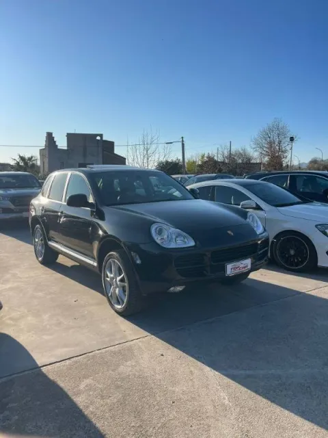 Porsche Cayenne 4.5 S - Immagine 2