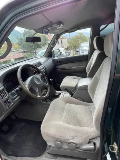 Nissan Patrol GR SW 3.0 td-di Luxury - Immagine 6