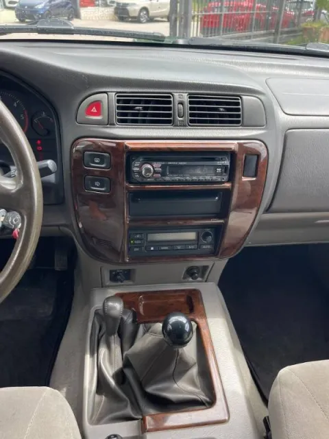 Nissan Patrol GR SW 3.0 td-di Luxury - Immagine 9