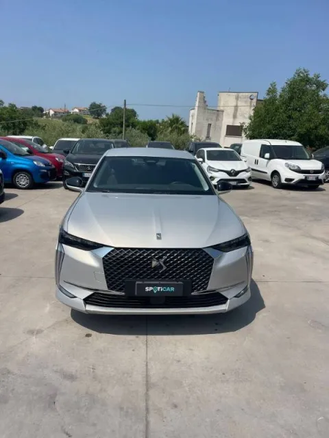 DS DS4 1.5 bluehdi Cross Rivoli 130cv auto - Immagine 2