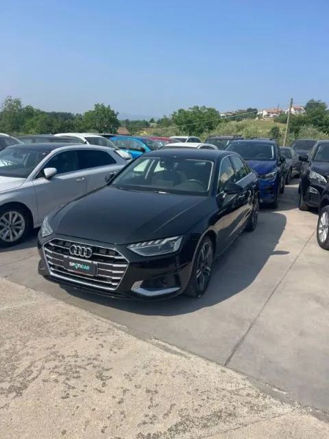 Audi A4 40 2.0 tdi mhev S line edition 204cv s-tronic - Immagine 2