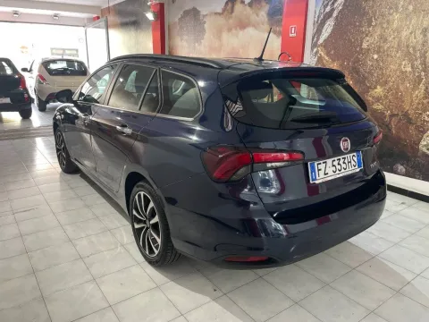 Fiat Tipo SW 1.3 mjt Lounge s&s 95cv my19 - Immagine 4