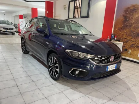 Fiat Tipo SW 1.3 mjt Lounge s&s 95cv my19 - Immagine 5