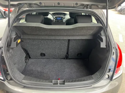 Lancia Ypsilon 1.0 firefly hybrid Gold s&s 70cv 5p.ti - Immagine 6
