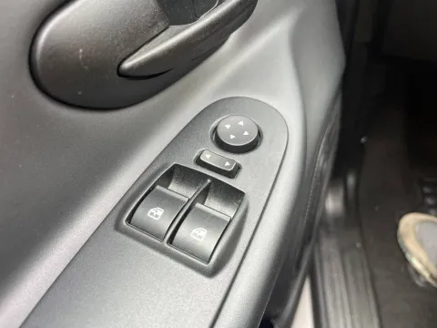 Lancia Ypsilon 1.0 firefly hybrid Gold s&s 70cv 5p.ti - Immagine 18