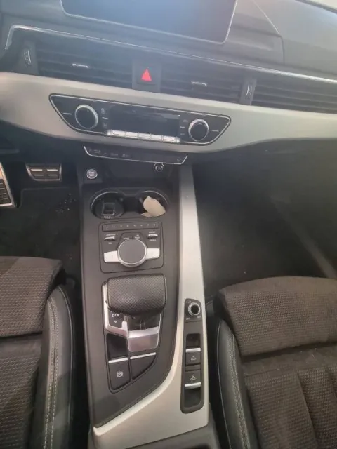 Audi A5 Cabrio 40 2.0 tdi Business Sport 190cv s-tronic - Immagine 9