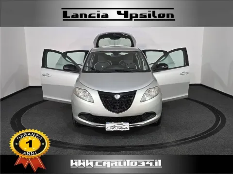 Lancia Ypsilon 1.2 8v Elefantino 69cv my14 - Immagine 5