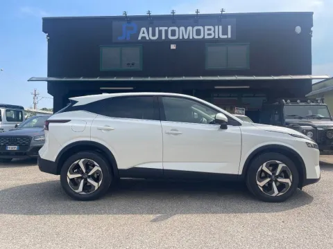 Nissan Qashqai 1.3 mhev N-Connecta 2wd 158cv xtronic - Immagine 1