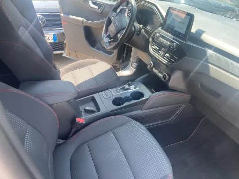 Ford Kuga 2.0 ecoblue ST-Line Design 2wd 120cv auto - Immagine 18