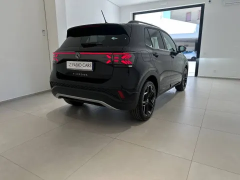 Volkswagen T-Cross 1.0 tsi R-Line Plus 115cv - Immagine 4