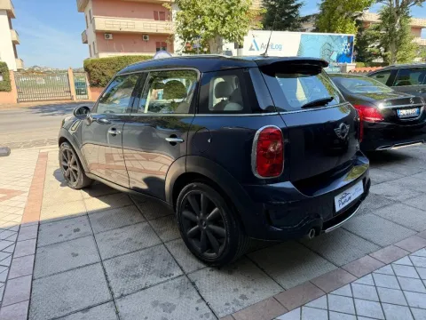 Mini Mini Countryman 2.0 Cooper SD - Immagine 4