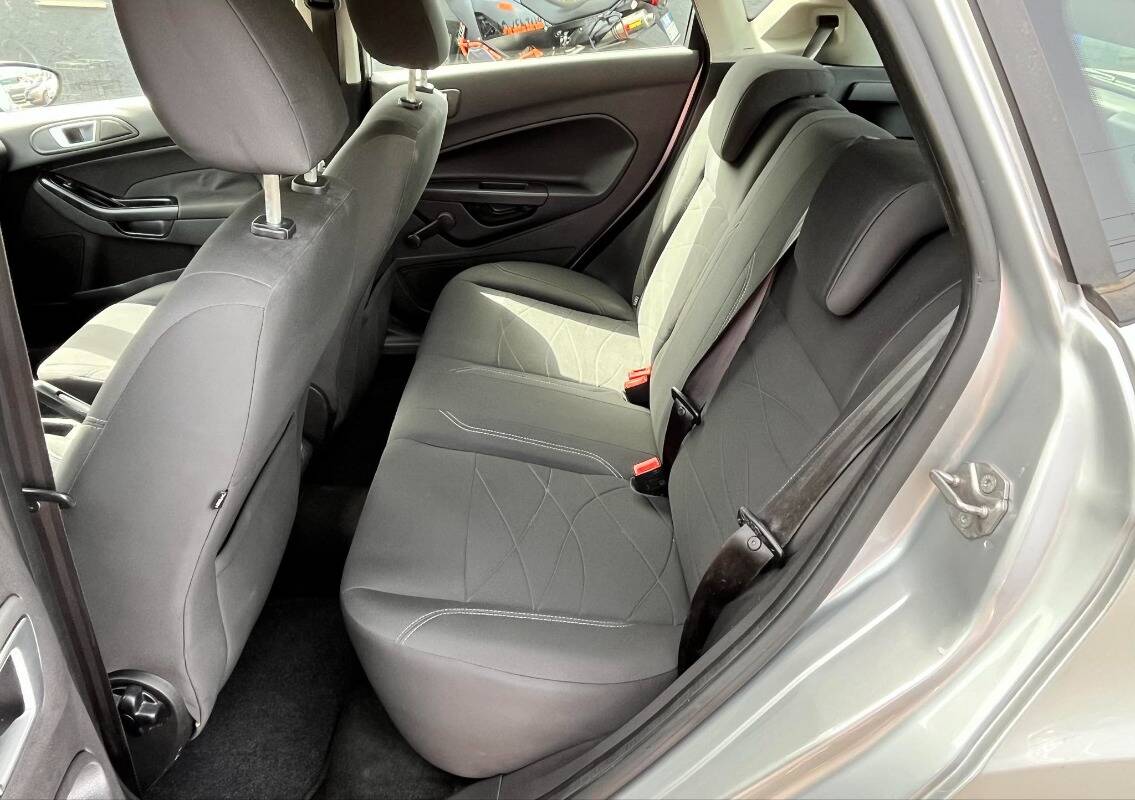 Ford Fiesta 5p 1.5 tdci 75cv - Immagine 11