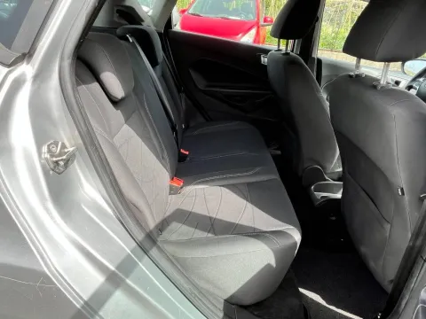 Ford Fiesta 5p 1.5 tdci 75cv - Immagine 12