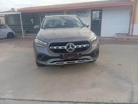 Mercedes GLA 180 d Business auto - Immagine 2