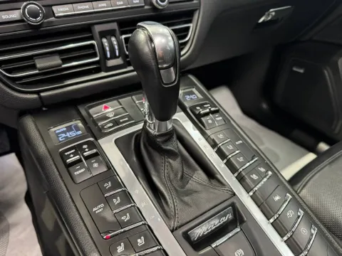 Porsche Macan 2.9 GTS 380cv pdk - Immagine 24