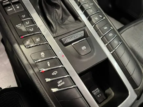 Porsche Macan 2.9 GTS 380cv pdk - Immagine 25