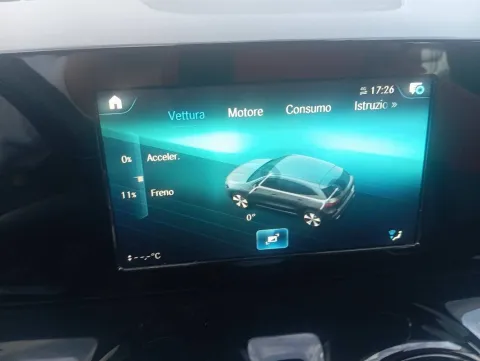 Mercedes GLA 180 d Business auto - Immagine 16