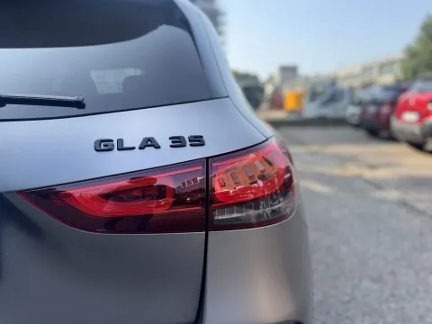 Mercedes GLA AMG 35 Race Edition 4matic auto - Immagine 10