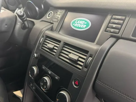 Land Rover Discovery Sport 2.0 ed4 Pure 2wd 150cv - Immagine 16
