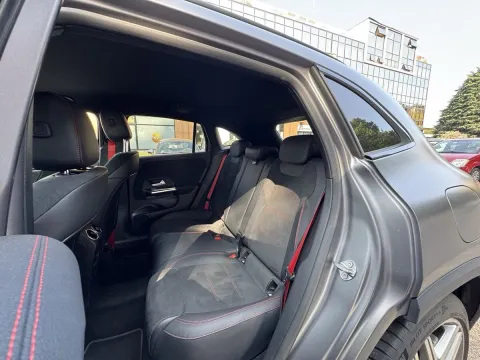 Mercedes GLA AMG 35 Race Edition 4matic auto - Immagine 14