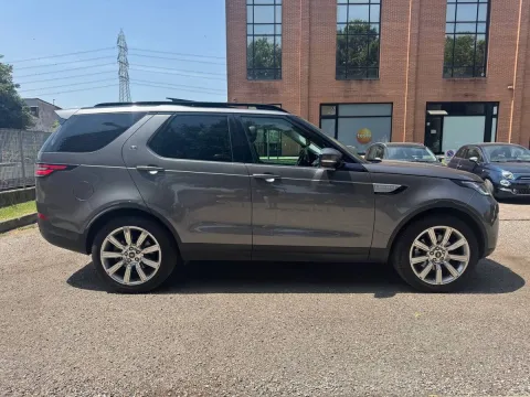 Land Rover Discovery 3.0 td6 HSE 249cv 7p.ti auto - Immagine 4