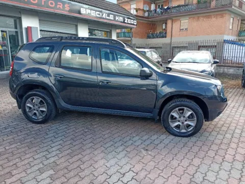 Dacia Duster 1.5 dci Laureate 4x2 110cv - Immagine 17