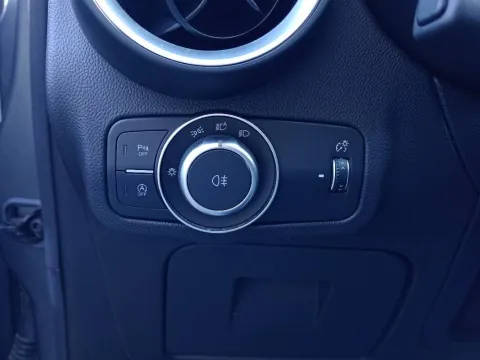 Alfa Romeo Stelvio 2.2 t Sport Tech rwd 160cv auto - Immagine 16