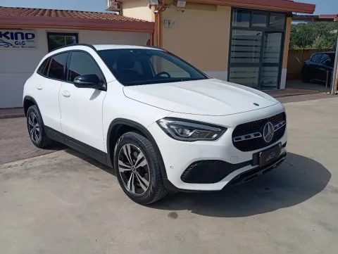 Mercedes GLA 200 d Sport Plus 4matic auto - Immagine 1