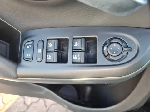Fiat 500X 1.6 mjt Cross 4x2 120cv - Immagine 10