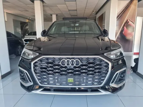 Audi Q5 Sportback 40 2.0 tdi mhev 12V S line quattro s-tronic - Immagine 2