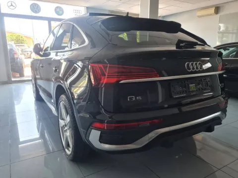 Audi Q5 Sportback 40 2.0 tdi mhev 12V S line quattro s-tronic - Immagine 26