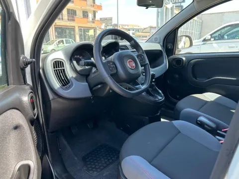 Fiat Panda 1.2 Lounge s&s 69cv my19 - Immagine 5