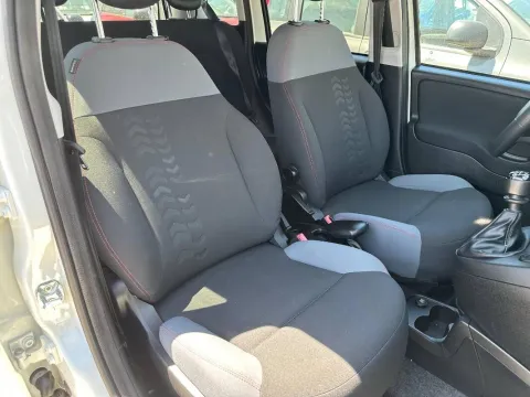 Fiat Panda 1.2 Lounge s&s 69cv my19 - Immagine 7