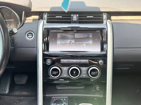 Land Rover Discovery 3.0 td6 HSE 249cv 7p.ti auto - Immagine 19